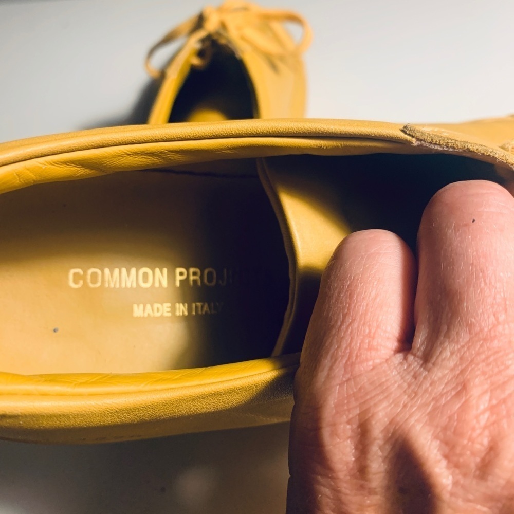 - Common Projects Tennis Shoes. - Picture 3 of 4
